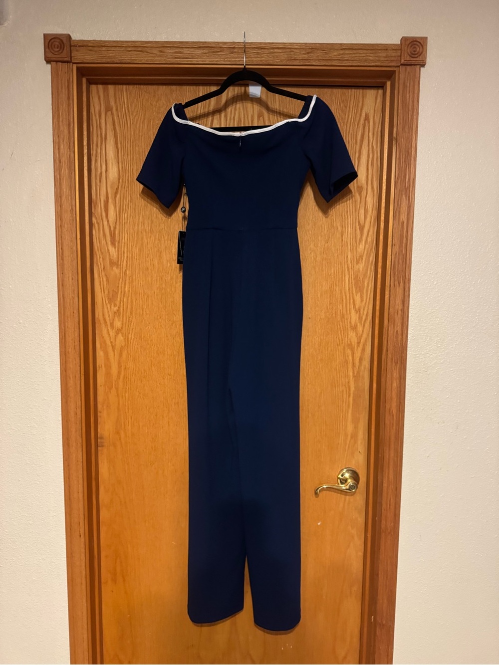 Adrianna Papell Off-Shoulder Navy Wide-Leg Jumpsuit with Contrast Trim NWT 4 - Picture 5 of 6